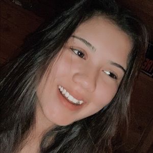 Meet your Posher, Elaina